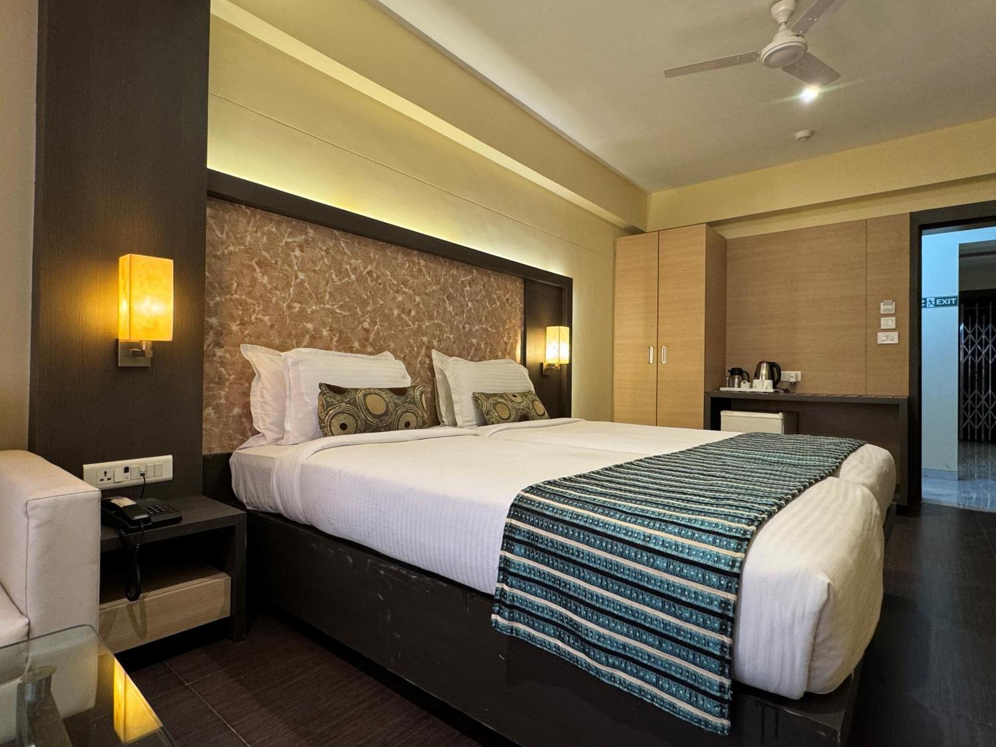 Hotel Galaxy Mumbai Luaran gambar