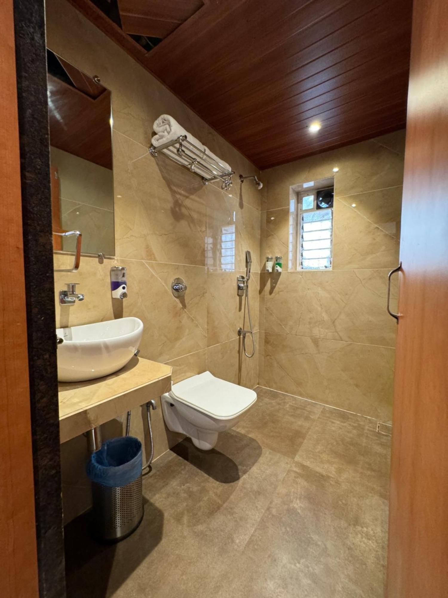 Hotel Galaxy Mumbai Luaran gambar