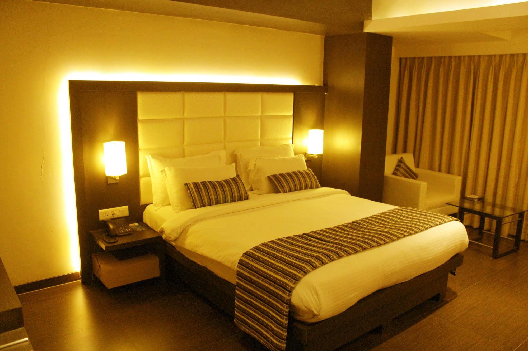 Hotel Galaxy Mumbai Luaran gambar